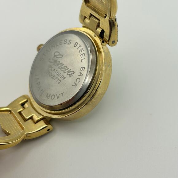 Geneva Platinum Gold Crystals Cuff Watch New Battery - Picture 6 of 8